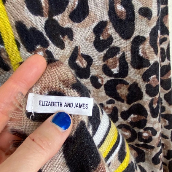 Chic Leopard Print Scarf with Bold Stripes, thin material - Picture 5 of 8